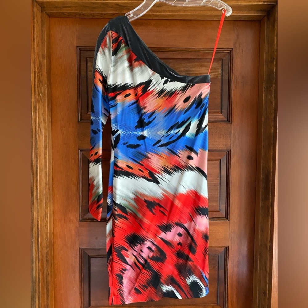 One-shoulder metallic and colorful mini dress.
